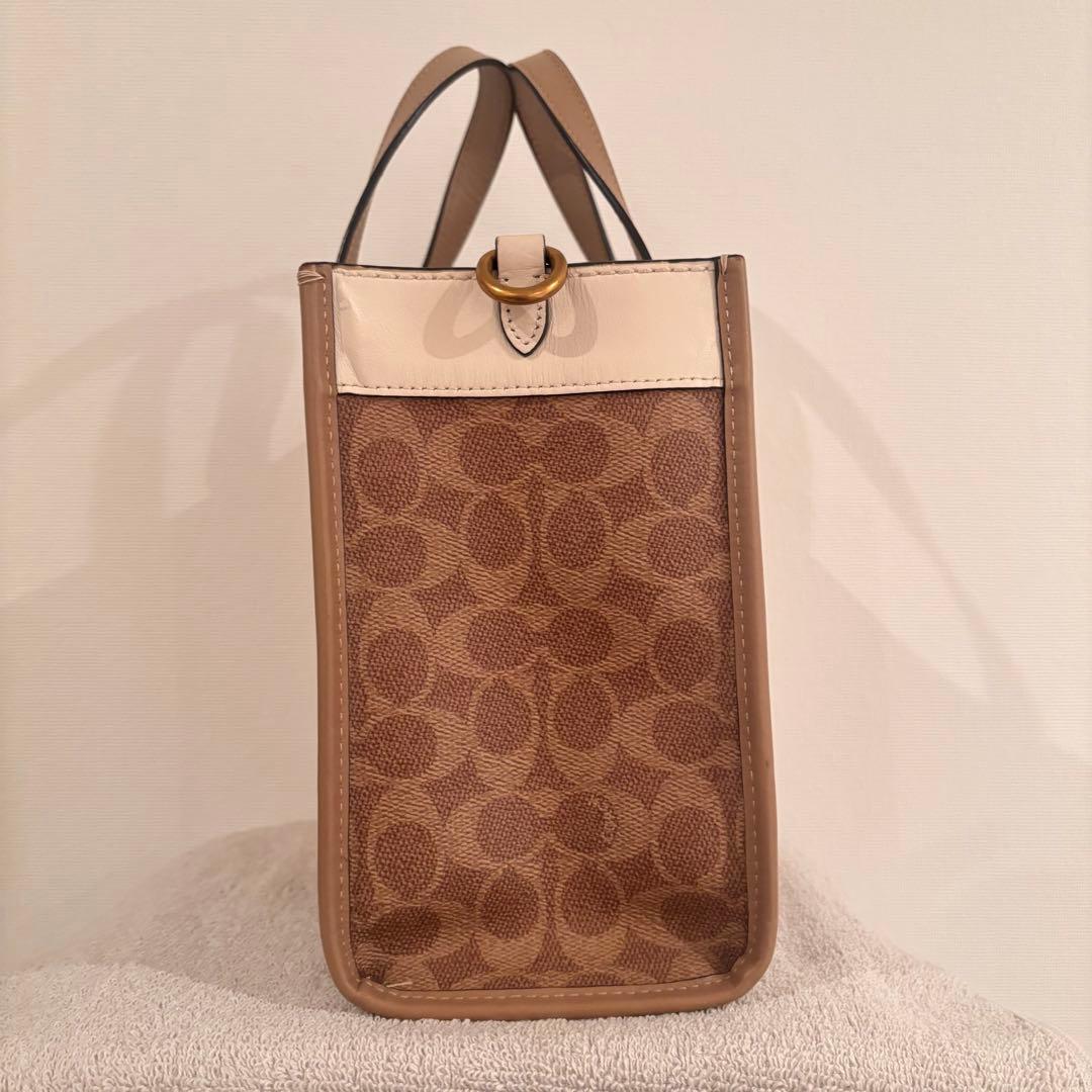 COACH　フィールドトートウィズホースアンドキャリッジプリン