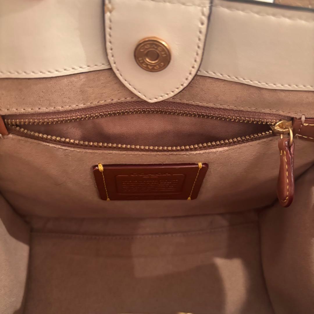 COACH　フィールドトートウィズホースアンドキャリッジプリン