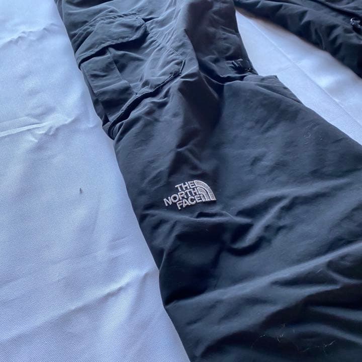 【美品】ノースフェイス  ナイロンパンツ ボード スキーウェア Sサイズ 黒