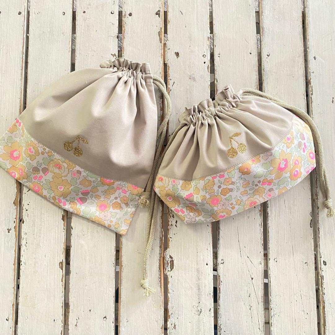 ぴょこ様⭐︎リバティプリント使用×さくらんぼワッペンレッスンバッグ他オーダー