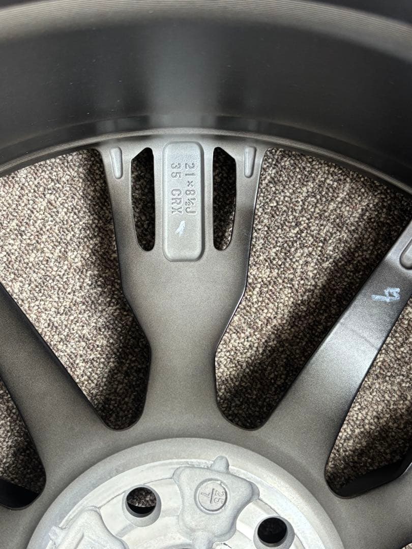 クラウンスポーツRS純正アルミホイール 8.5Jx21+35 114.3-5H