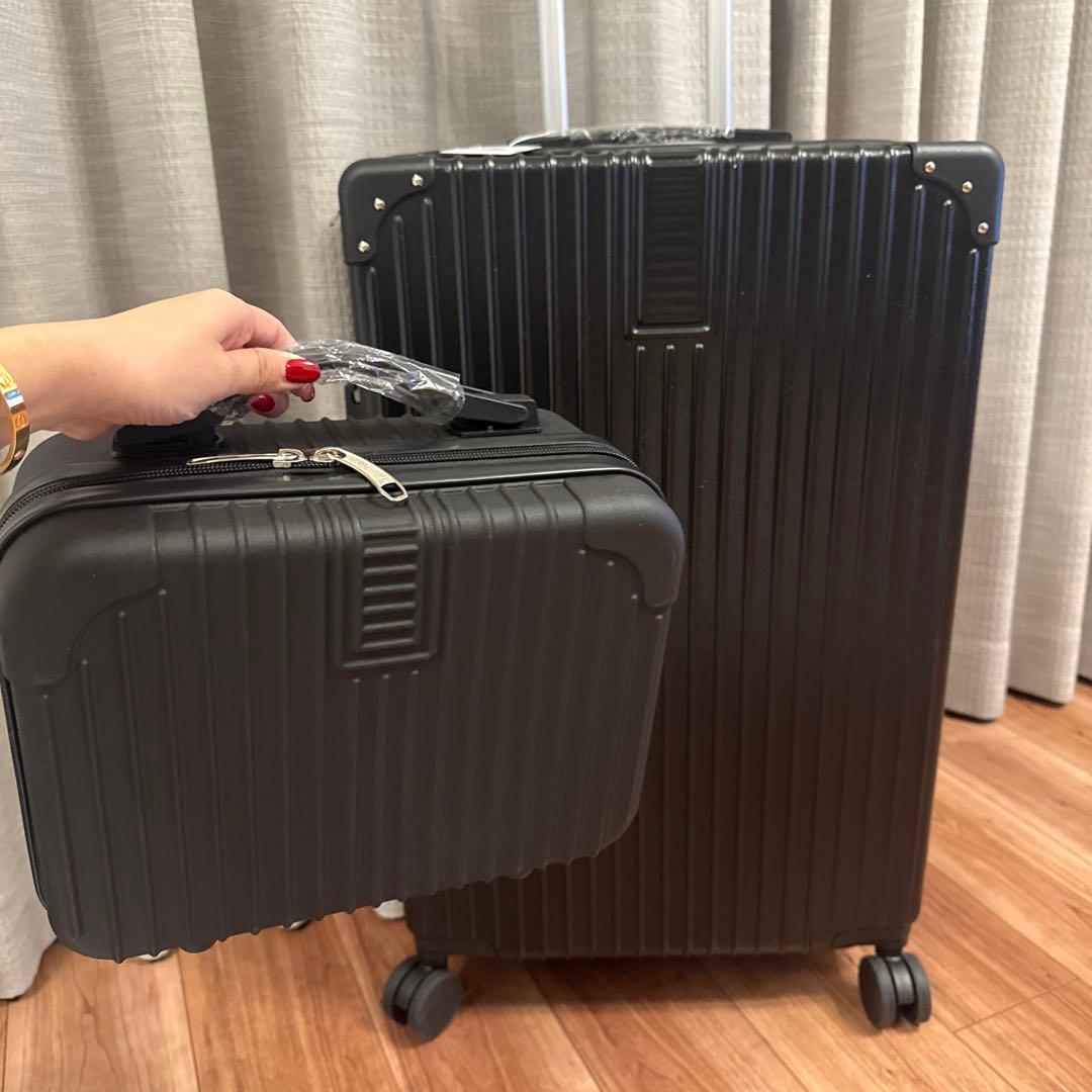 Lサイズ新品キャリーケース2点セット