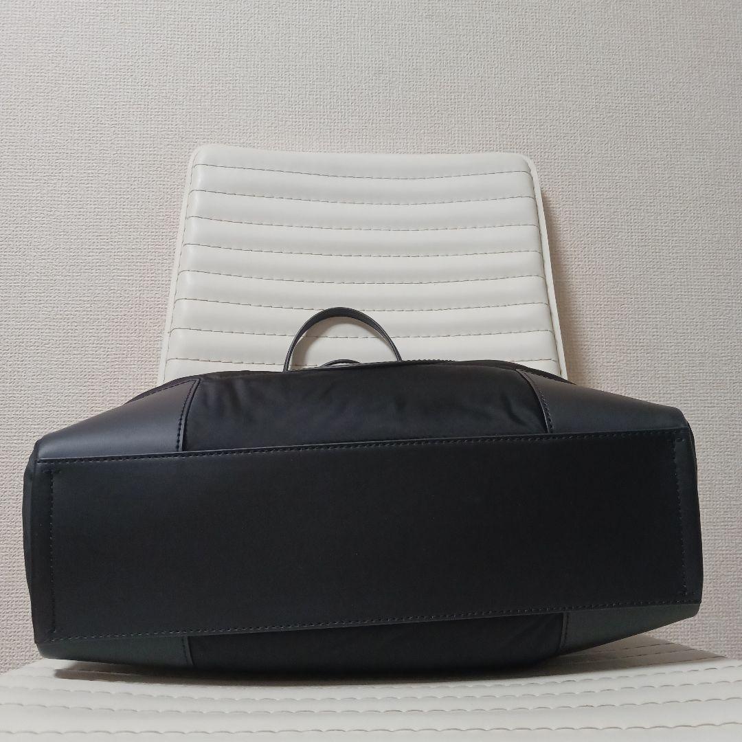 2977【未使用・レア】Tory Burch　ELLA　キルティングトート