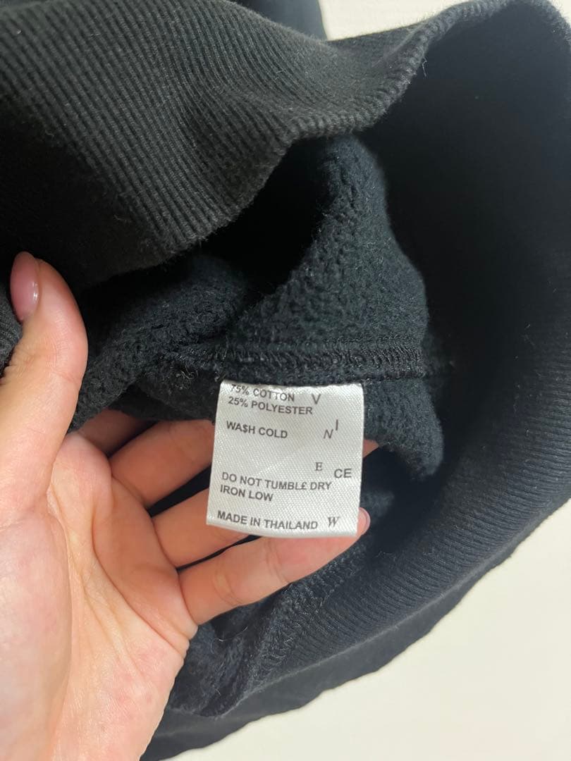 venicew Living hoodie/チェオン着用