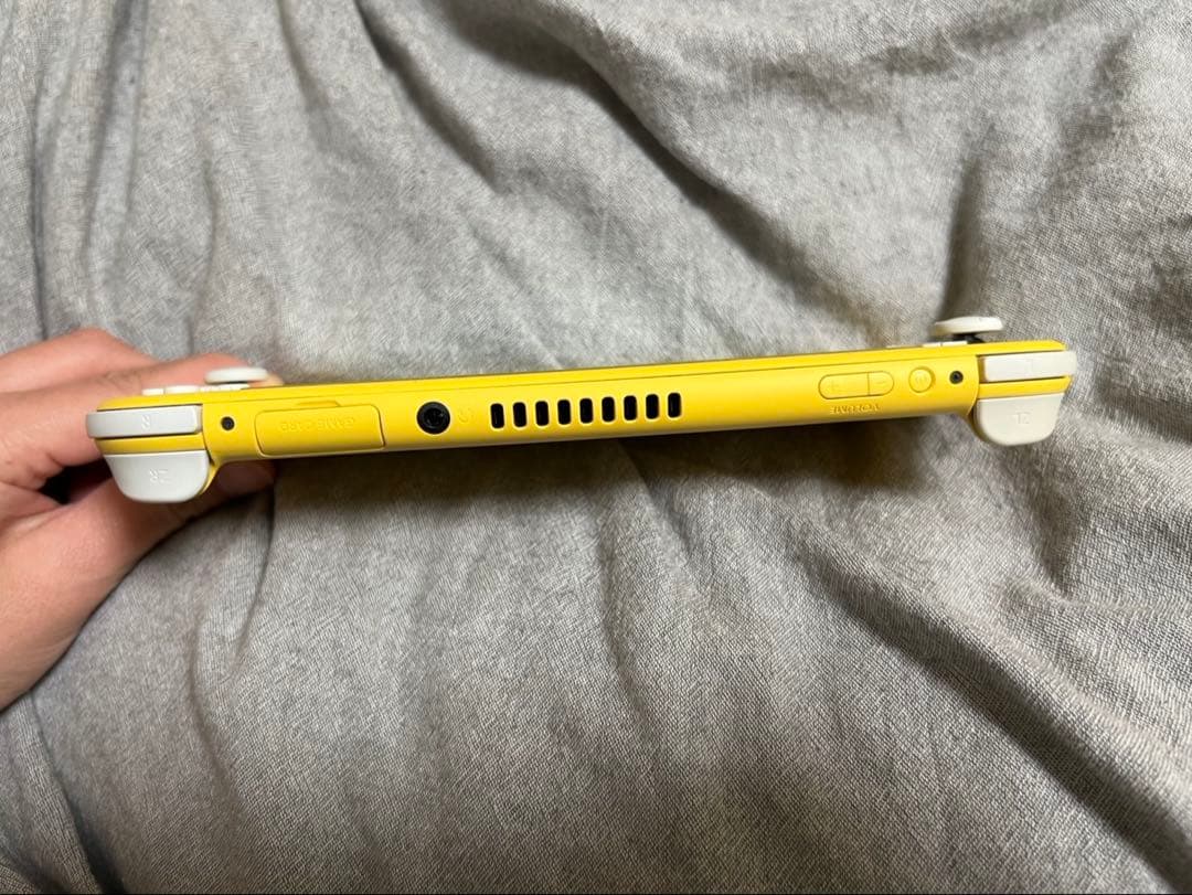 Nintendo Switch Lite イエロー 本体 充電器付き