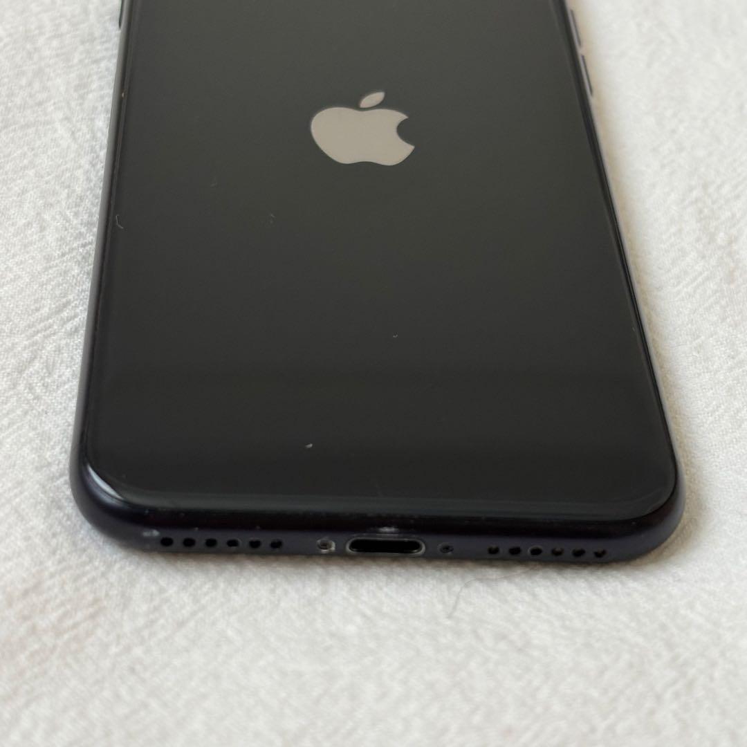 iPhoneSE 第二世代（SE2）本体のみ ブラック
