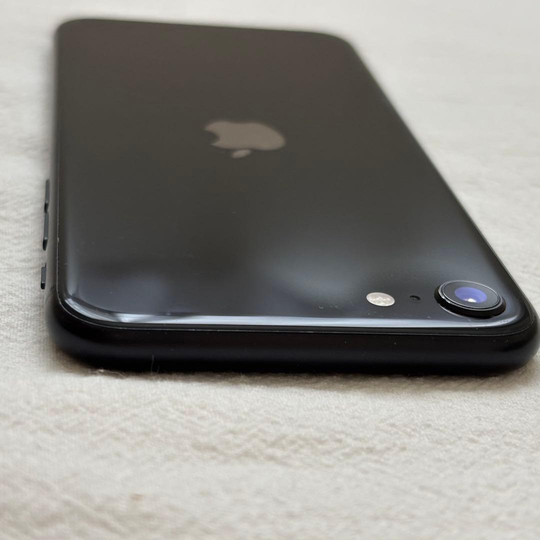 iPhoneSE 第二世代（SE2）本体のみ ブラック