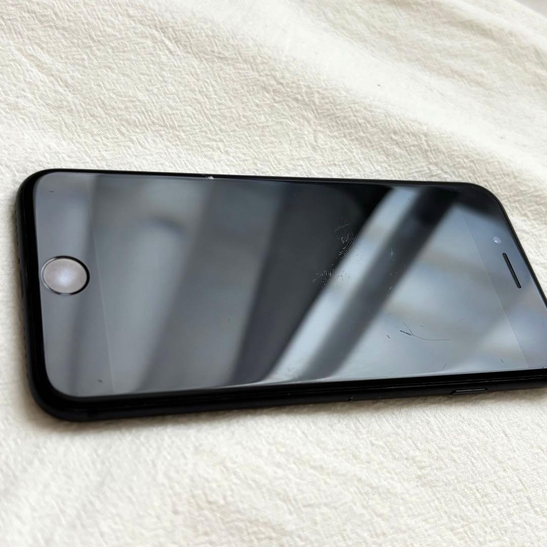 iPhoneSE 第二世代（SE2）本体のみ ブラック