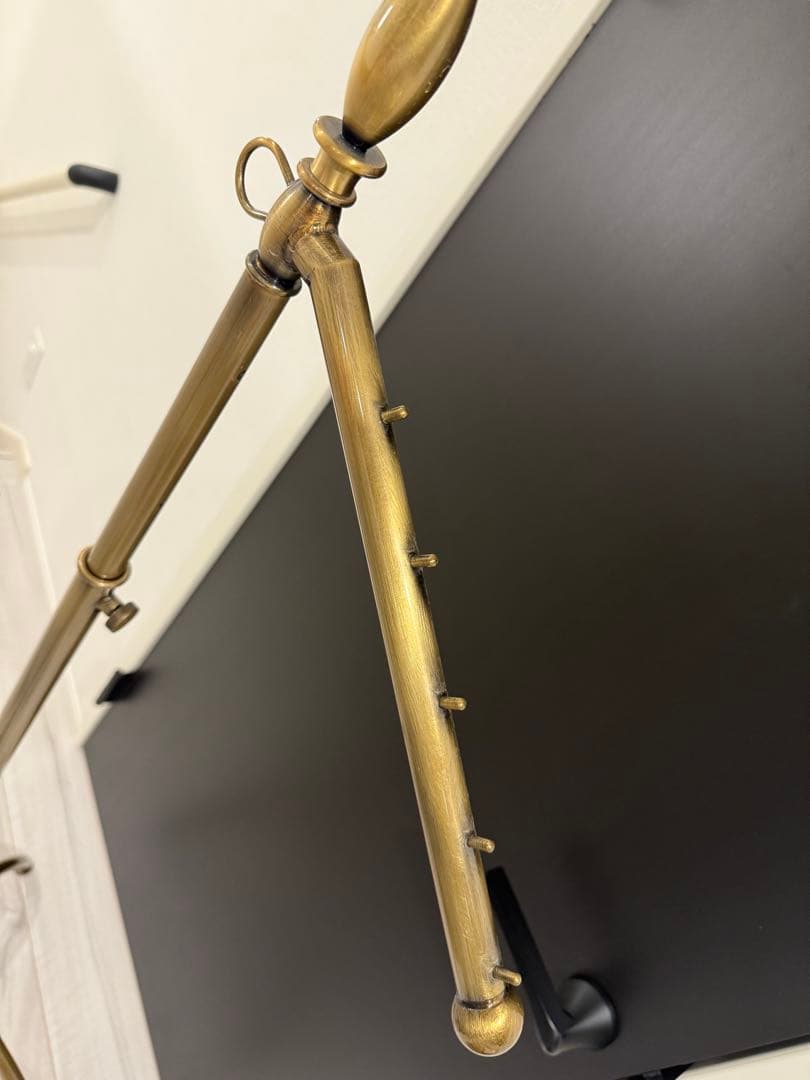 ハンガーラック　傾斜ハンガー　高さ可変　アンティークゴールド　ラスト1点