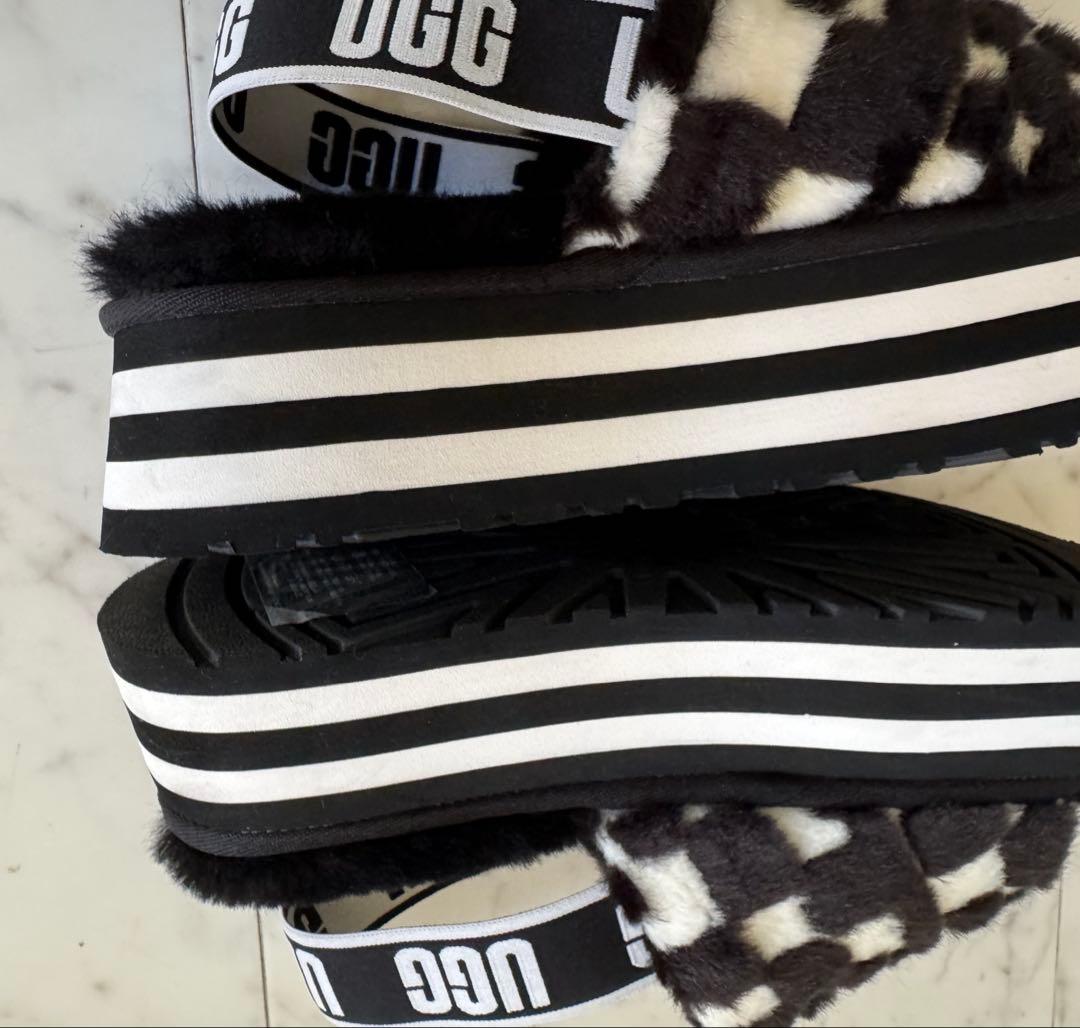 UGG DISCO CHECKS SLIDE 厚底サンダル　箱付き