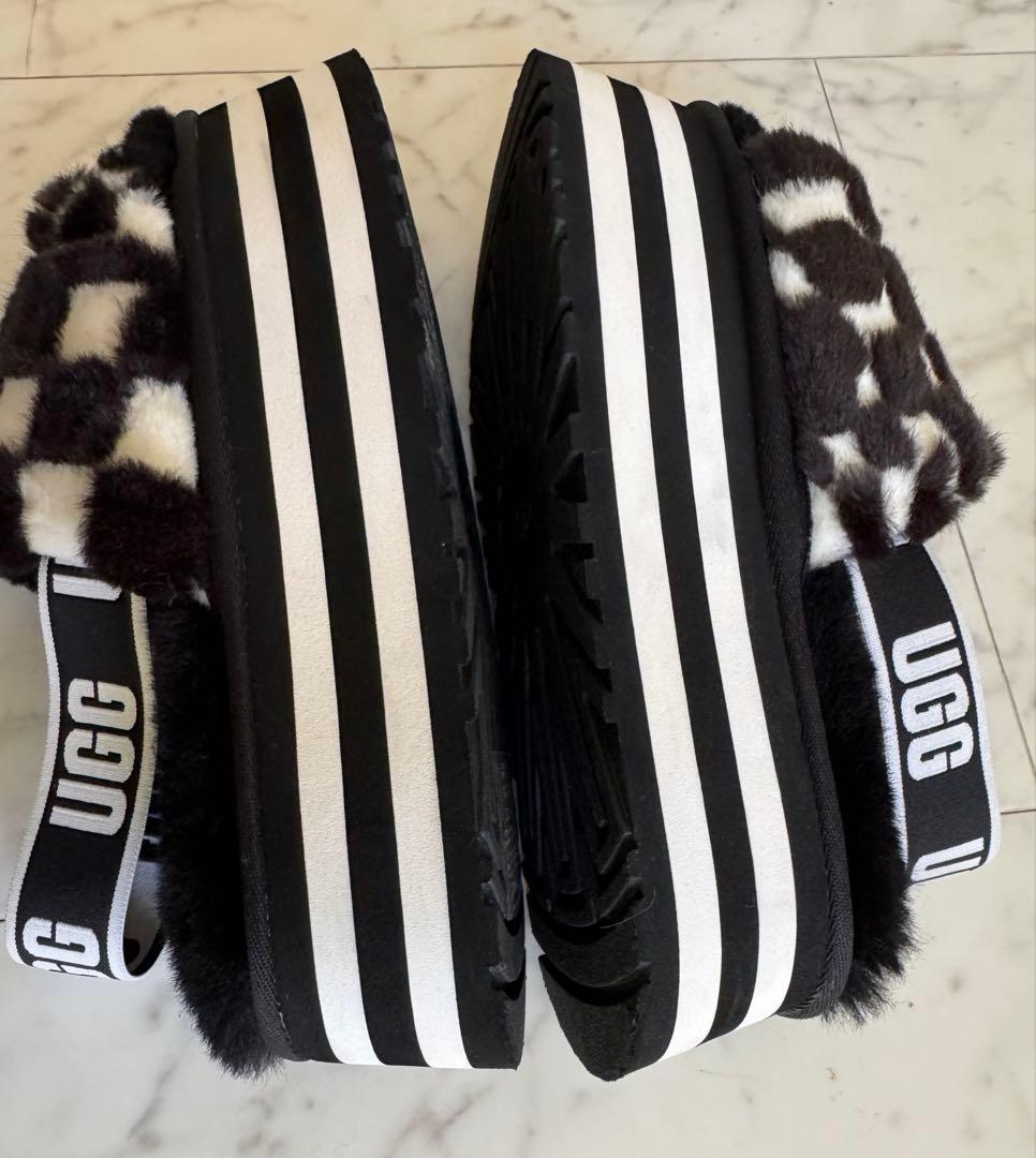 UGG DISCO CHECKS SLIDE 厚底サンダル　箱付き