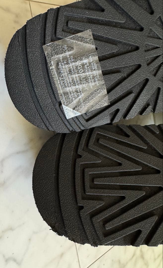 UGG DISCO CHECKS SLIDE 厚底サンダル　箱付き