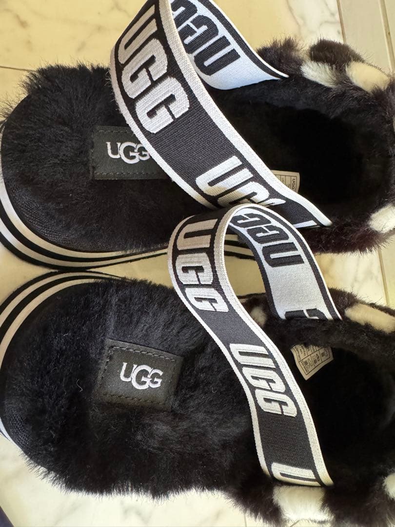 UGG DISCO CHECKS SLIDE 厚底サンダル　箱付き