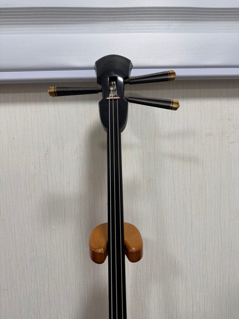 現状品　ジャンク　三線 本皮使用 ケース付き　破れあり 沖縄　修理・部品取りに