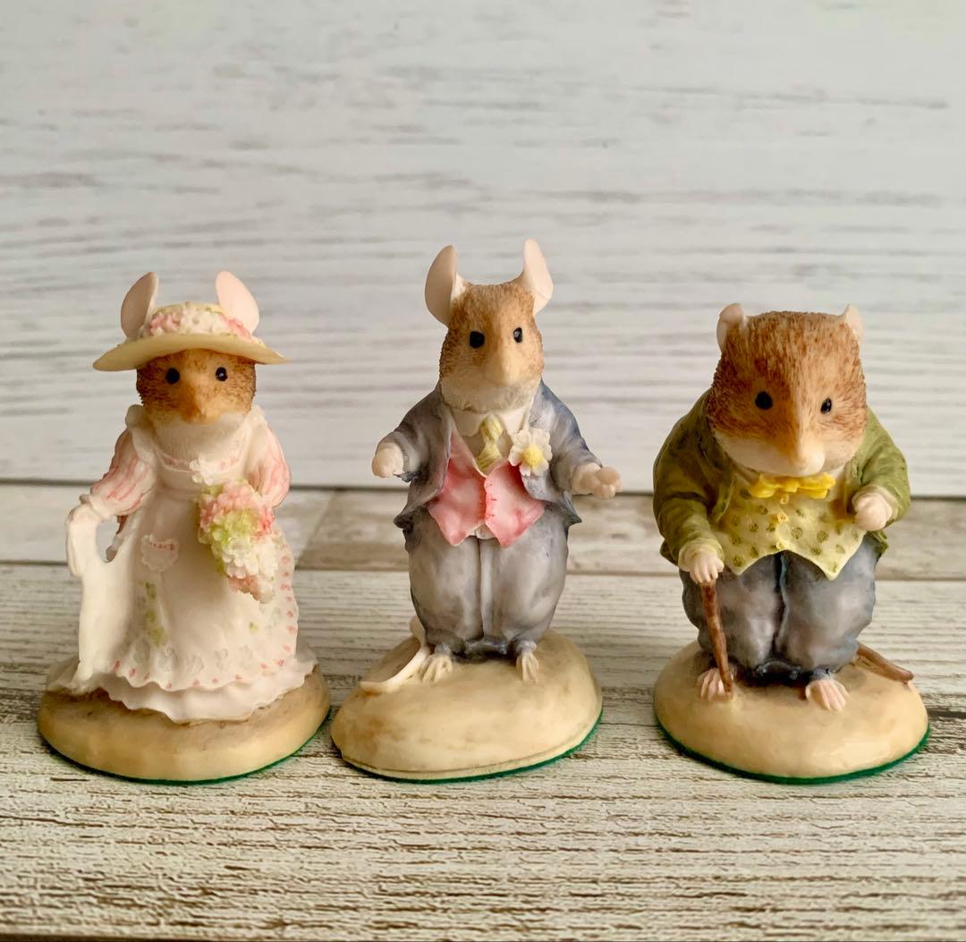 ブランブリーヘッジ のばらの村のものがたり ダスティとポピーのウェディング