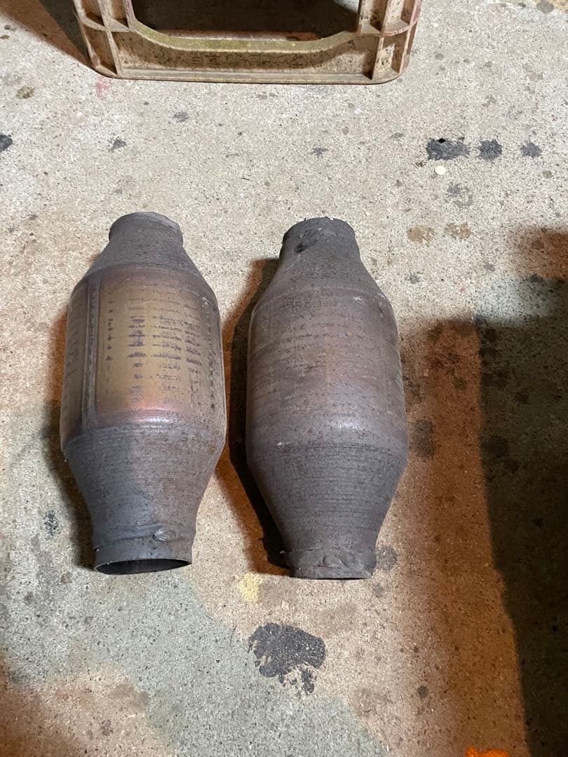 レクサスIS　触媒　キャタライザー　パラジウム　値下げ検討