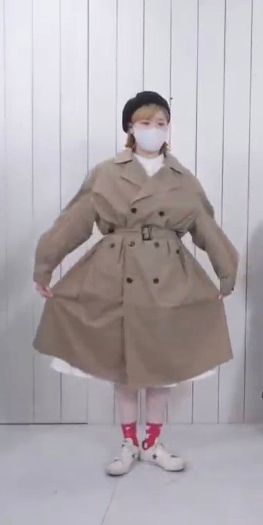 Omat Unelma: オーバーサイズトレンチコート