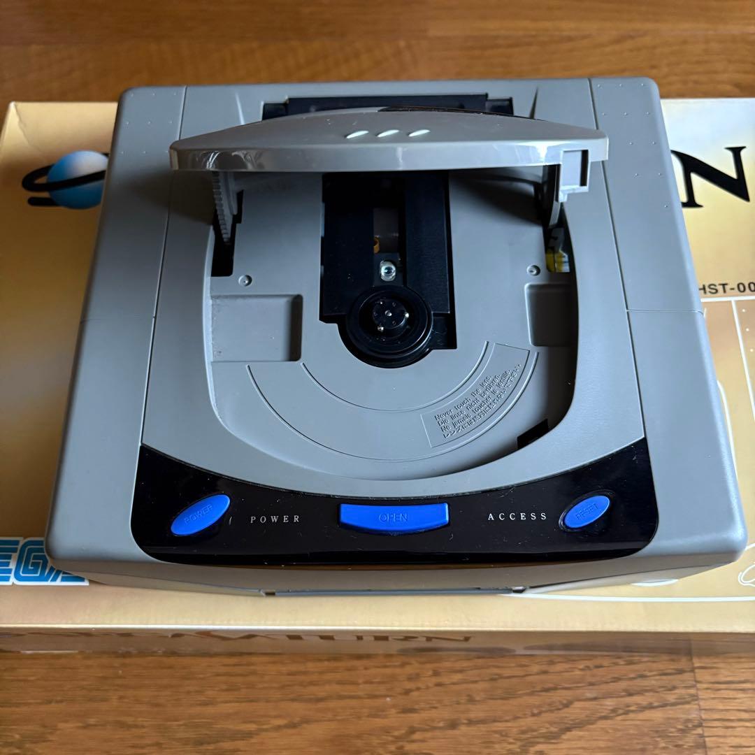 サターン本体（箱付き）➕ソフト（レアものあり）動作確認済