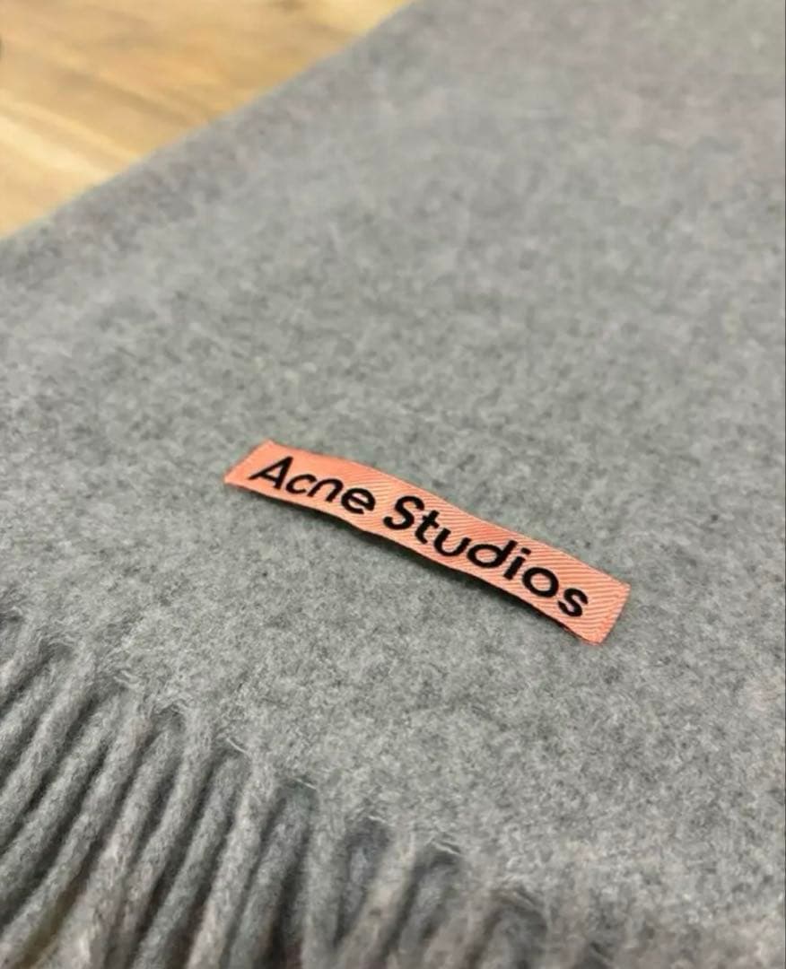 k*n様 深水光太さん着用 Acne Studios マフラー