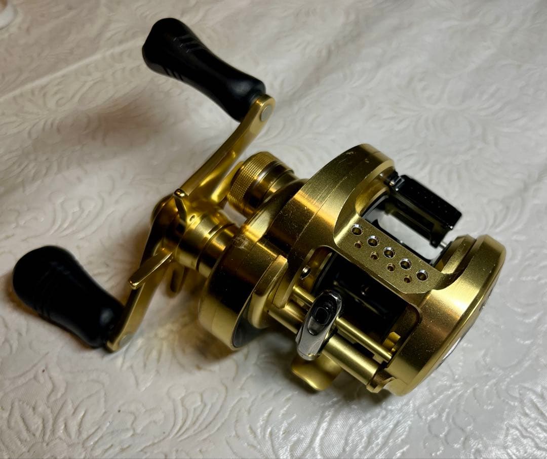 美品！　シマノ　14 カルカッタ　コンクエスト200 綺麗です！