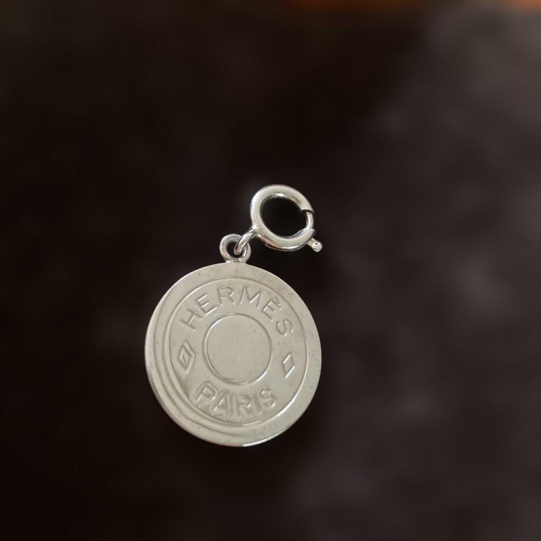 HERMES エルメス　ペンダントトップ シルバーカラー