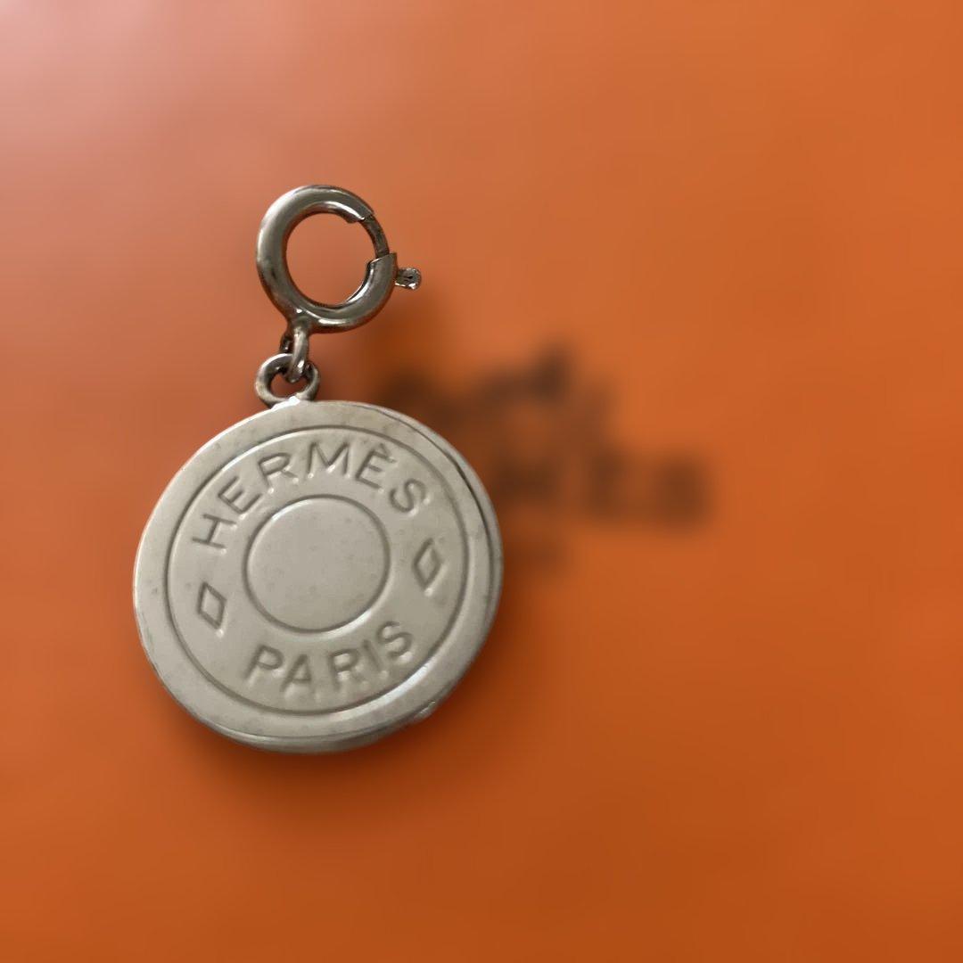 HERMES エルメス　ペンダントトップ シルバーカラー