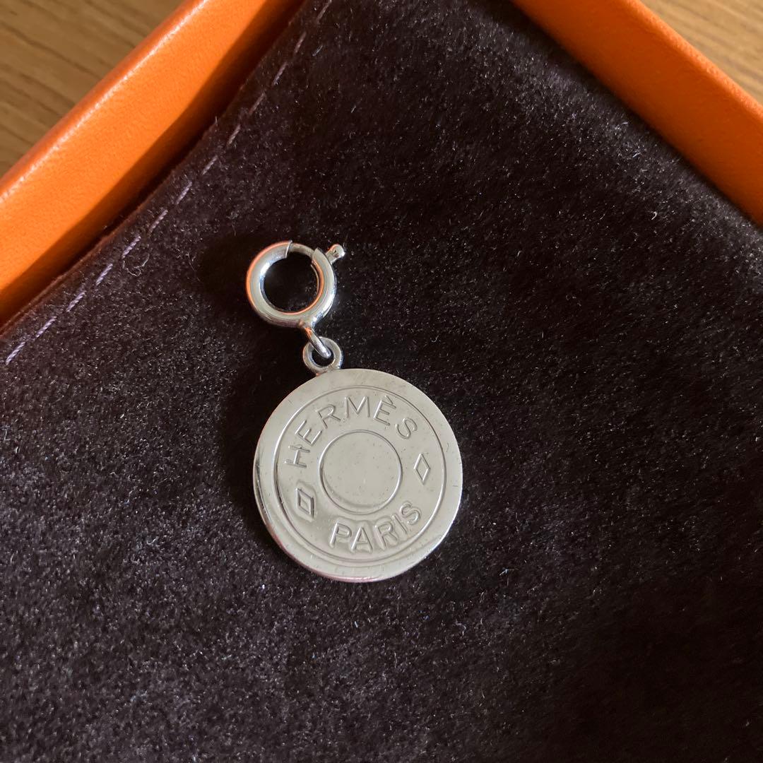 HERMES エルメス　ペンダントトップ シルバーカラー