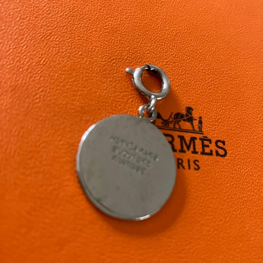 HERMES エルメス　ペンダントトップ シルバーカラー