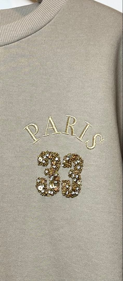 PARIS 33刺繍ベージュスウェット