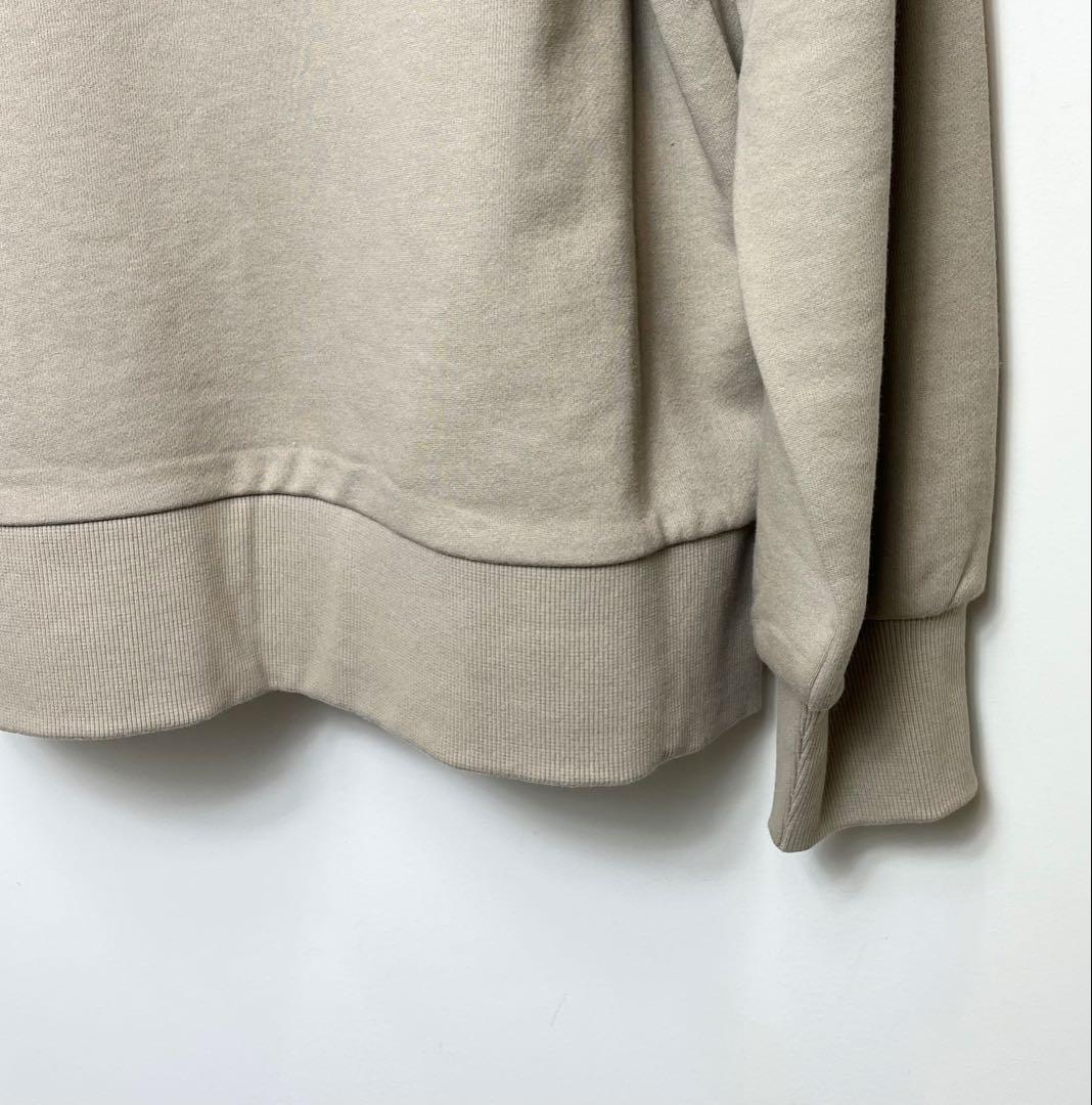 PARIS 33刺繍ベージュスウェット