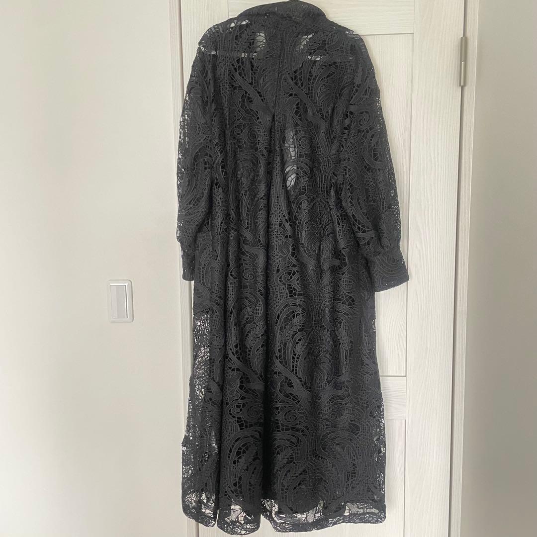 ANDREA & Co. ブラックレースロングコート