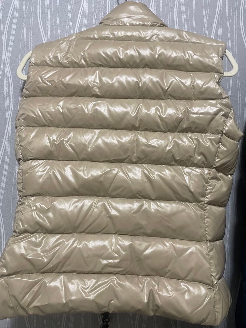 ベージュ キルティングダウンベスト S