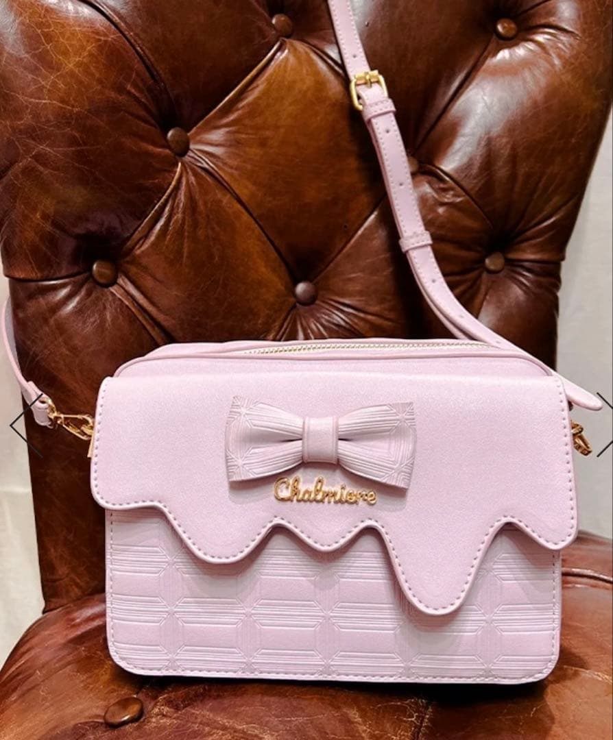 axes femme Chalmiereチョコレートショルダーバッグ（ピンク）
