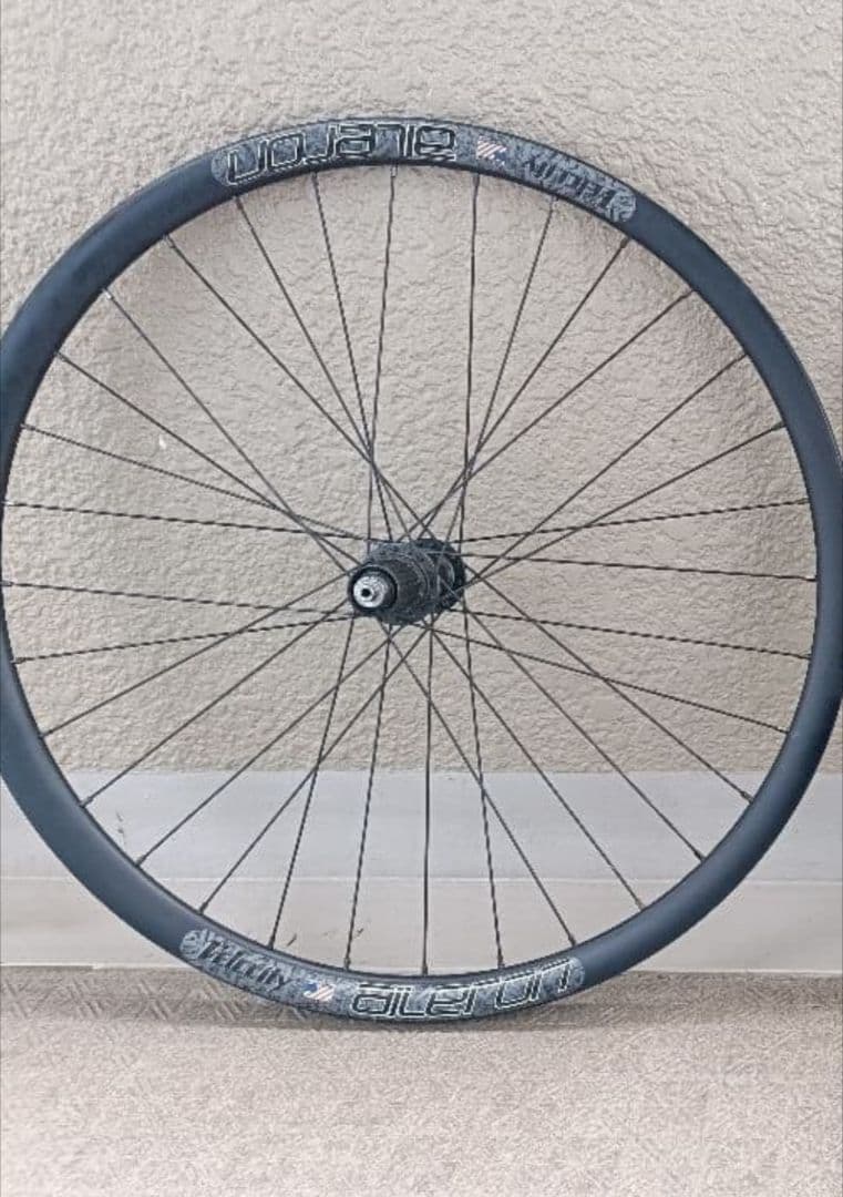 ウ*ー様 Velocity Aileron ホイール QR 650B