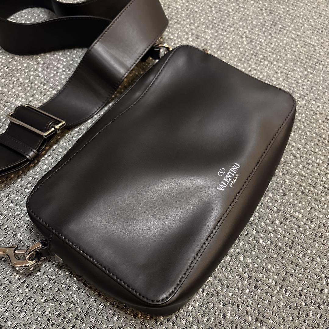 VALENTINO ショルダーバッグ ブラック
