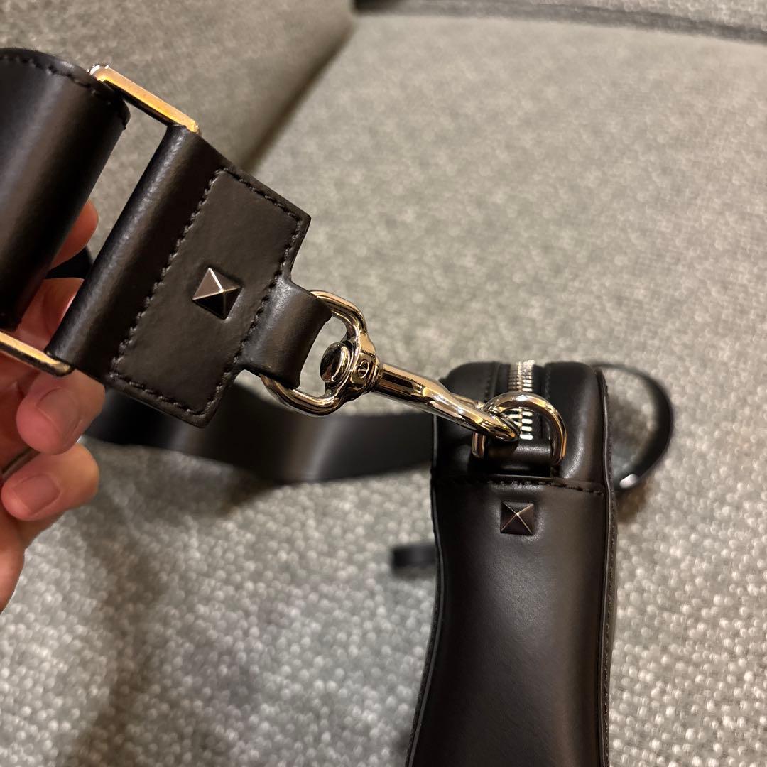 VALENTINO ショルダーバッグ ブラック