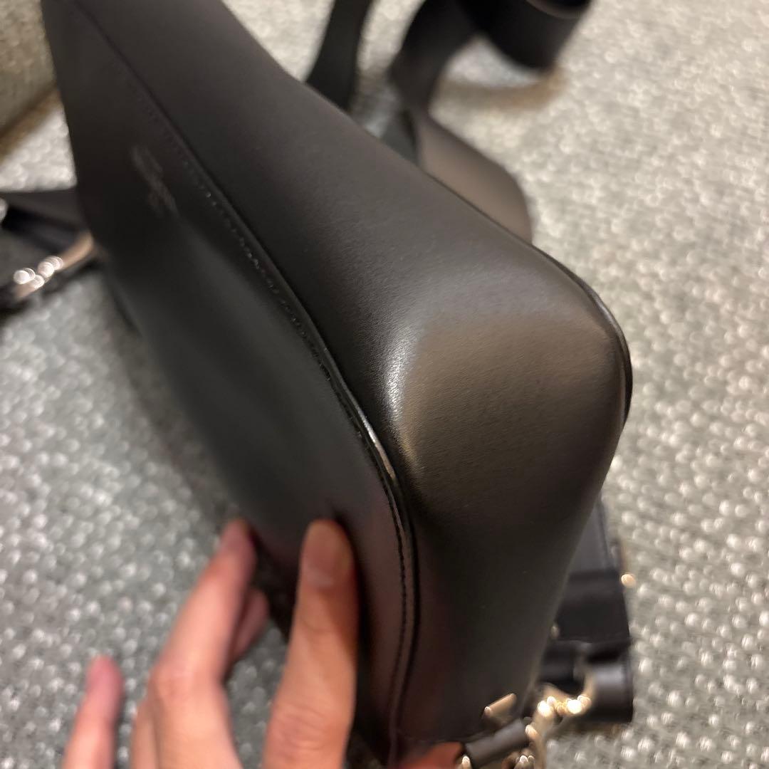 VALENTINO ショルダーバッグ ブラック