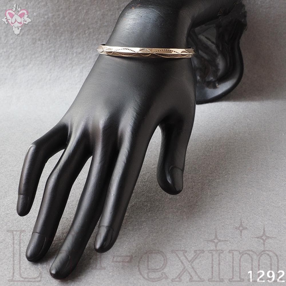 美品 インディアンジュエリー 刻印 LMC スターリング シルバー 銀 バングル