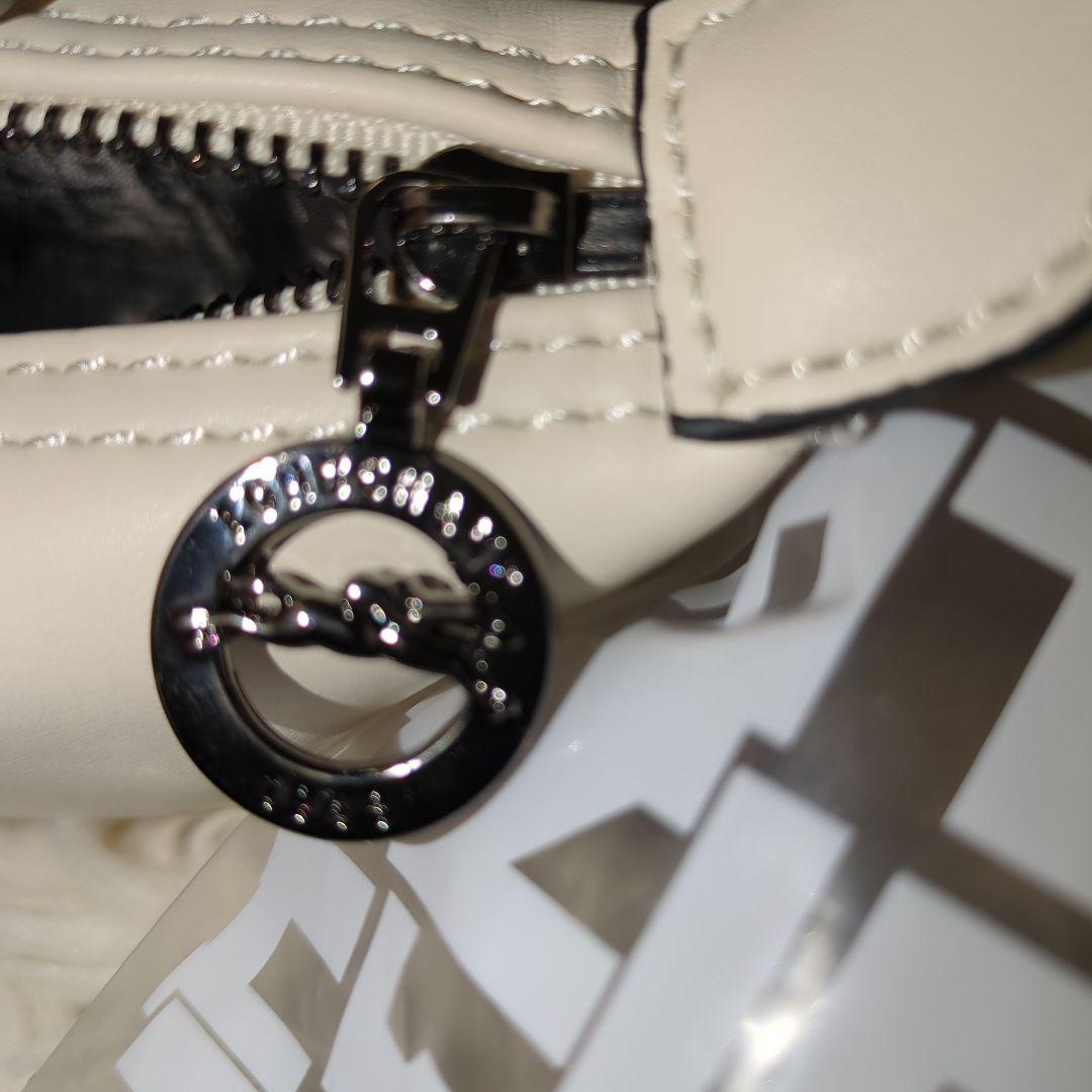 ★新作★ロンシャンルプリアージュポーチxsアイボリー　 定価 [58.000円]