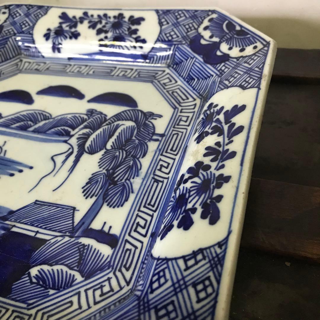 美品　古伊万里焼　染付け　角皿　山水図　飾り絵皿　年代物　藍の色合いが美しい
