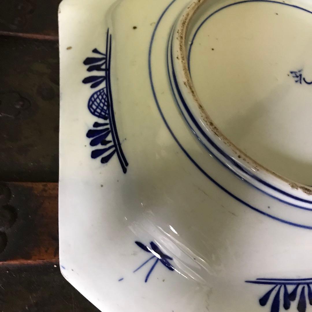 美品　古伊万里焼　染付け　角皿　山水図　飾り絵皿　年代物　藍の色合いが美しい