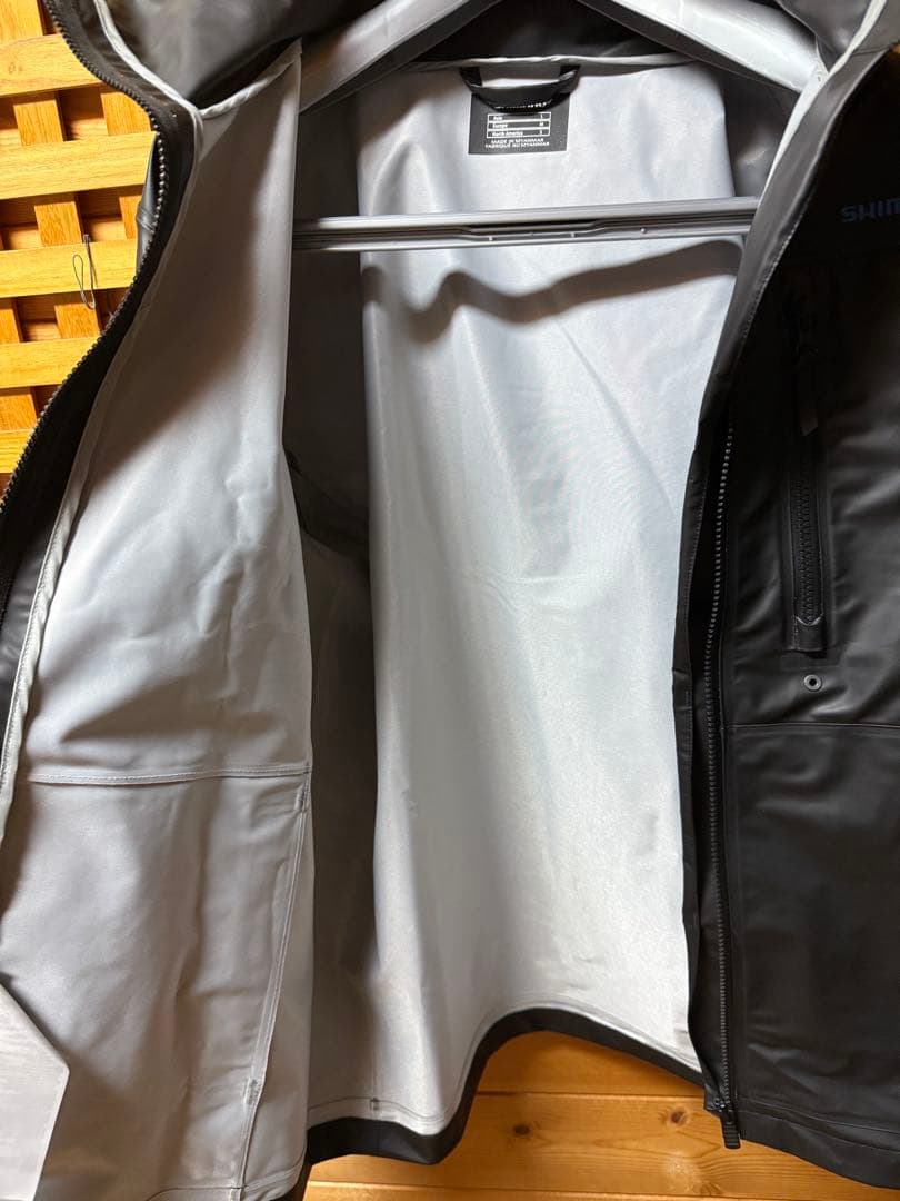 期間限定値下げ　シマノ　 マリンスーツ レイン　Lサイズ　美品