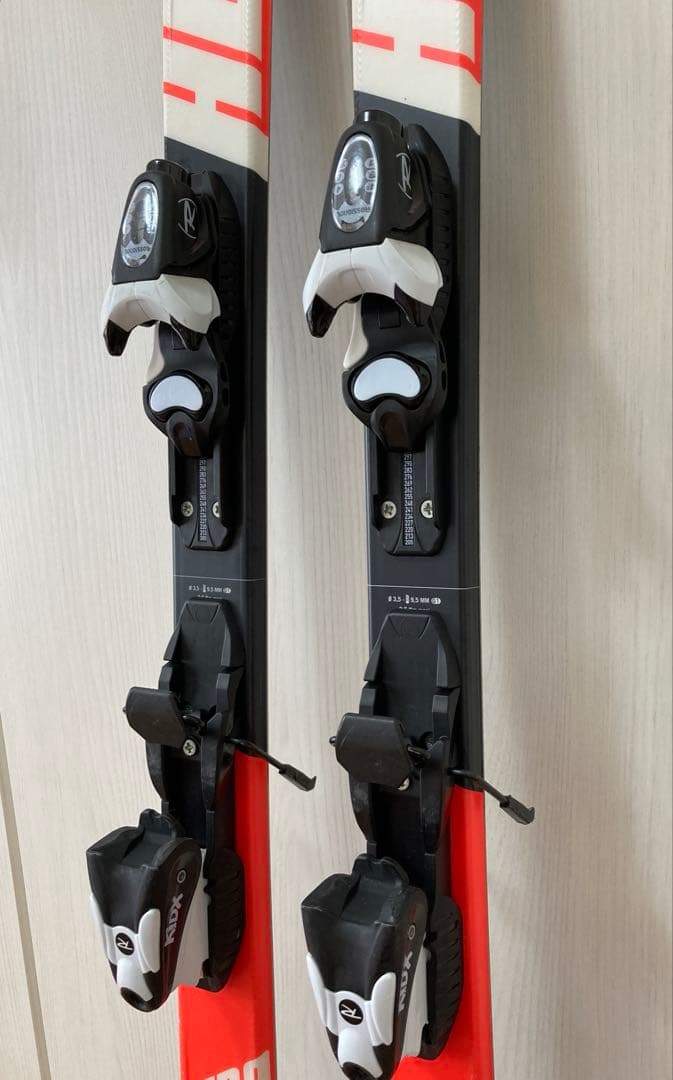 ROSSIGNOL（ロシニョール）HERO JR 140cm ポール95cm付き