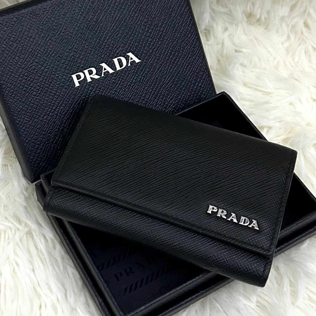 【美品】PRADA プラダ サフィアーノレザー 6連キーケース 鍵入れ ブラック