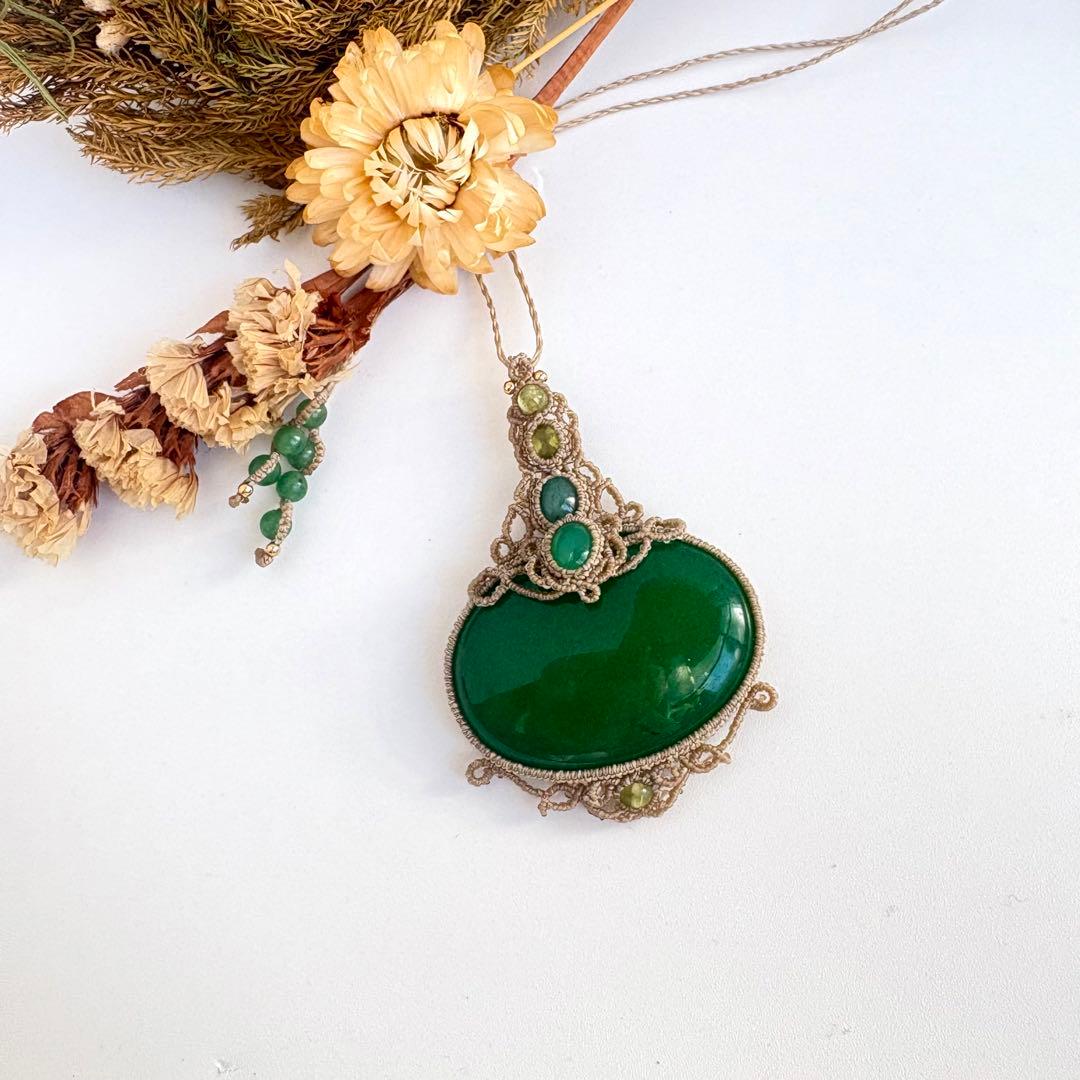 マレーシア翡翠×エメラルド×ペリドット×クリソプレーズのマクラメネックレス