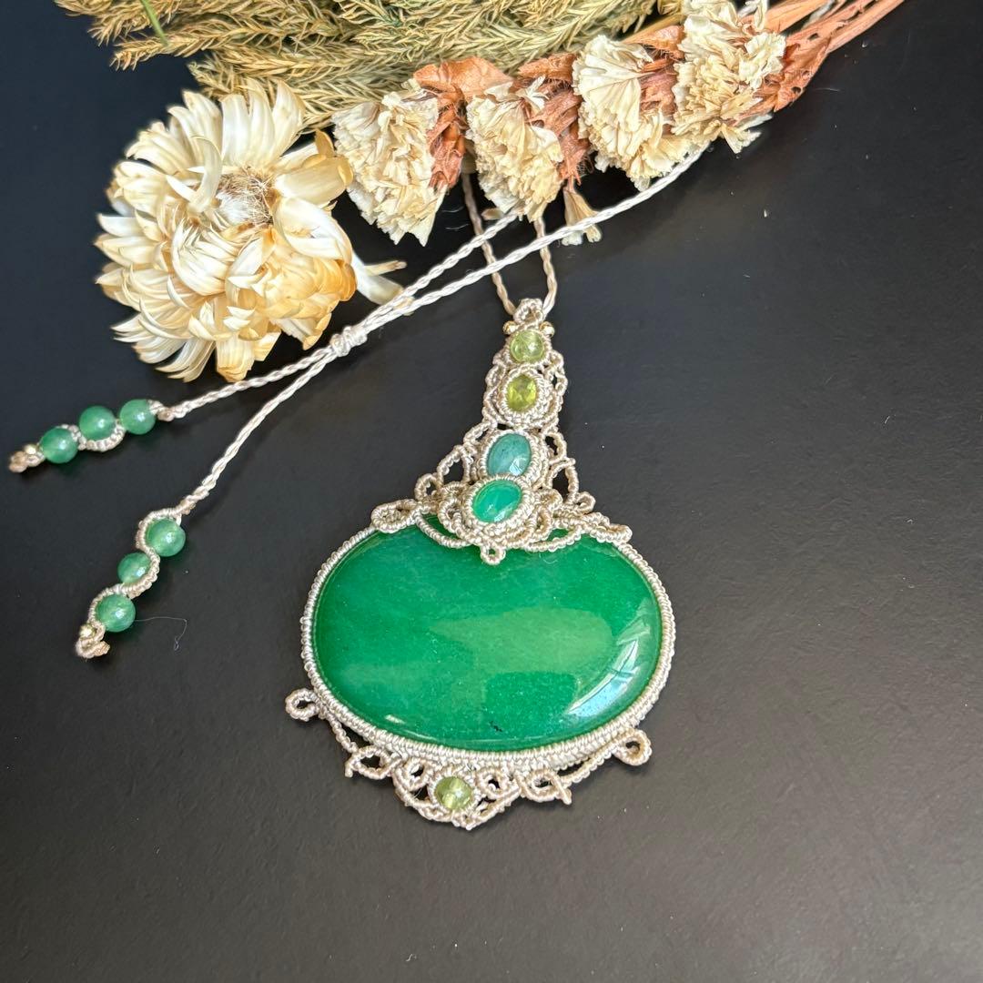 マレーシア翡翠×エメラルド×ペリドット×クリソプレーズのマクラメネックレス