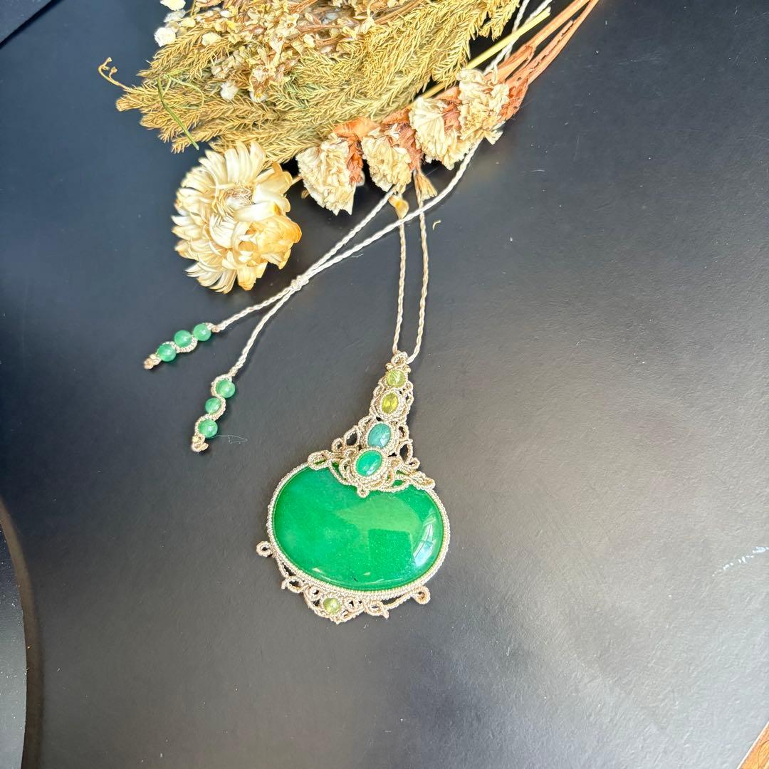 マレーシア翡翠×エメラルド×ペリドット×クリソプレーズのマクラメネックレス