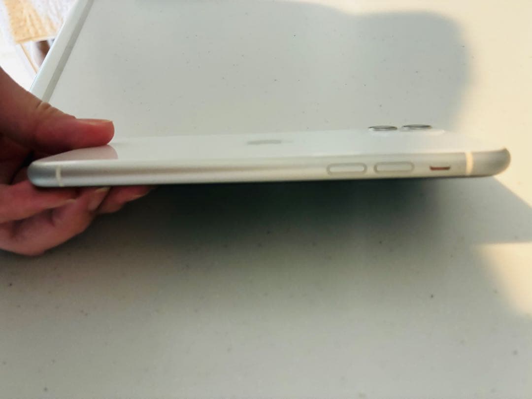 iPhone11 ホワイト64GB SIMフリー