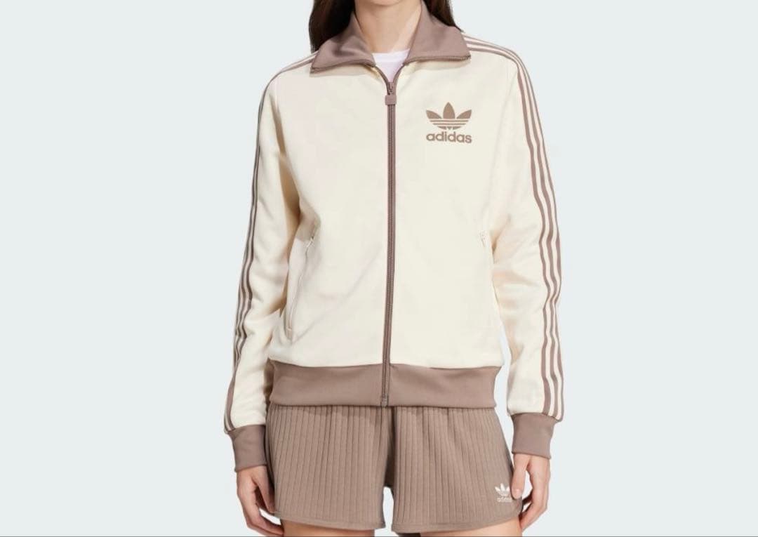 未使用　アディダス　ライフスタイル クラシック トラックトップ オリジナルス