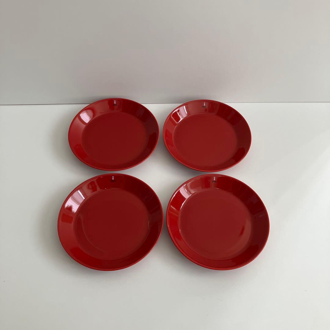 新品イッタラ　ティーマ17cm プレート　レッド４枚